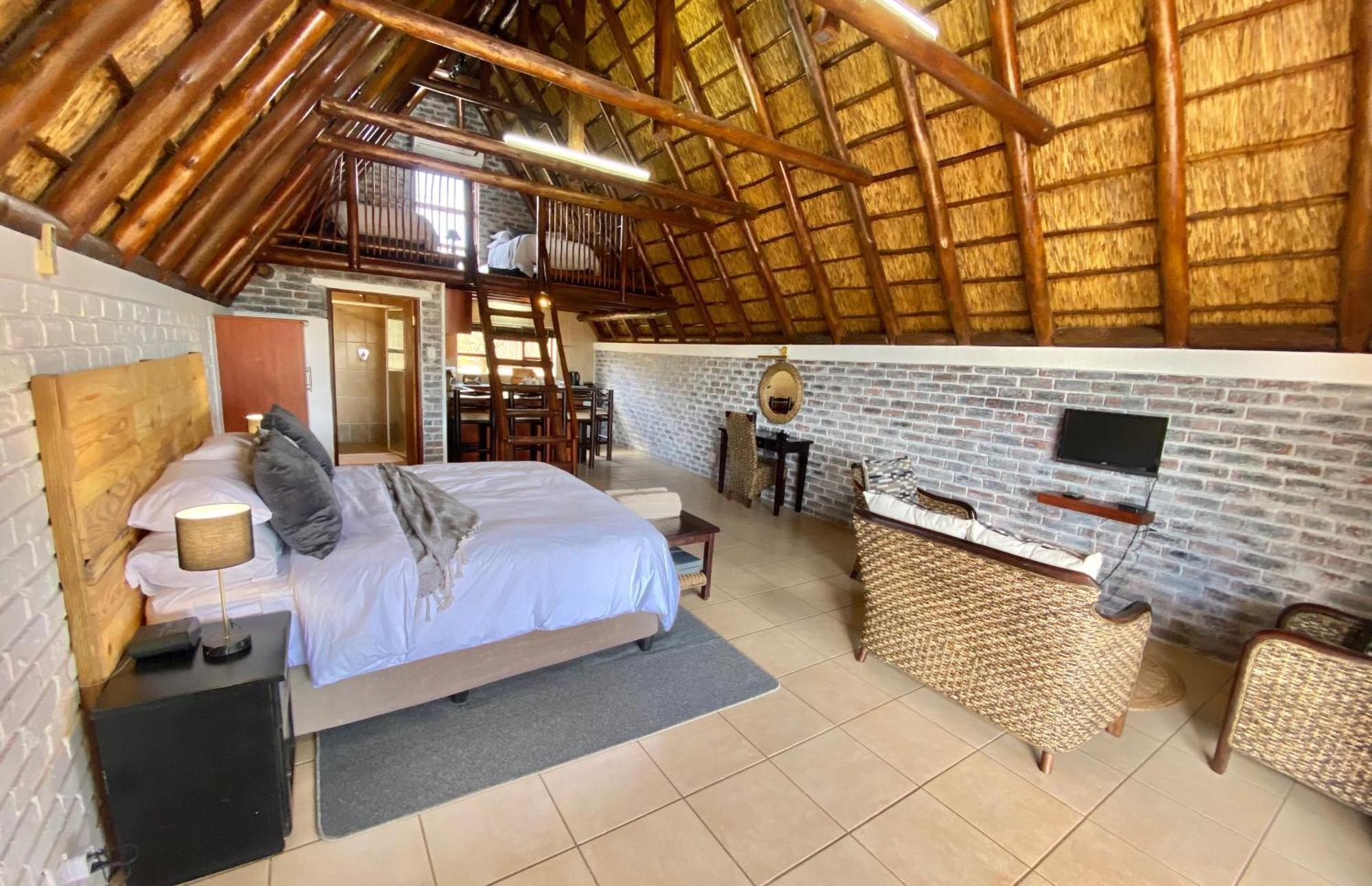 Charihandra Game Lodge أدو الغرفة الصورة