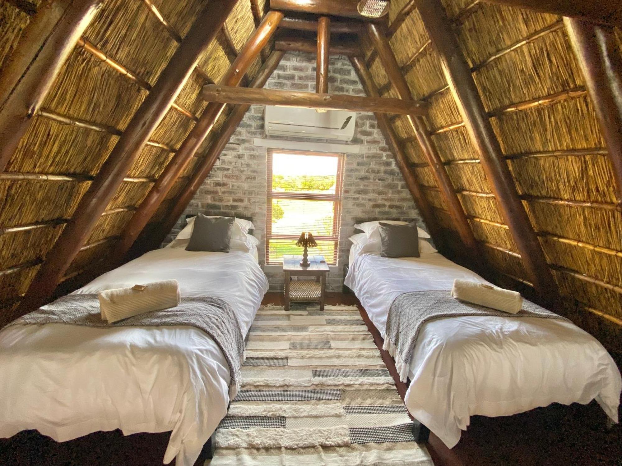 Charihandra Game Lodge أدو الغرفة الصورة